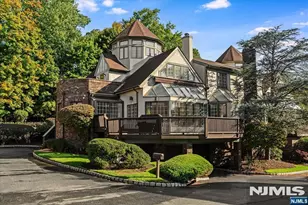 10 Kips Ridge C0010, Verona, NJ 07044 - Photo 1