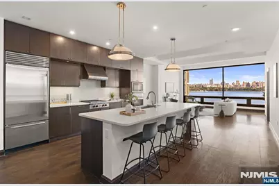 9 Somerset Lane 310 #310, Edgewater, NJ 07020 - Photo 17