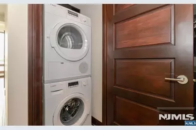 9 Somerset Lane 310 #310, Edgewater, NJ 07020 - Photo 23