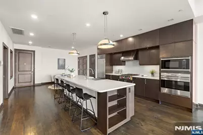9 Somerset Lane 310 #310, Edgewater, NJ 07020 - Photo 13