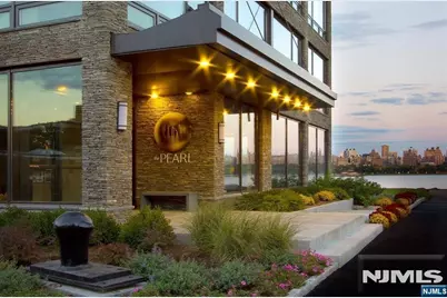 9 Somerset Lane 310 #310, Edgewater, NJ 07020 - Photo 3