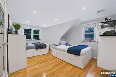 423 West Avenue, Northvale, NJ 07647 - Photo 17