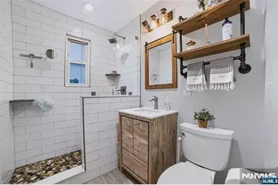 423 West Avenue, Northvale, NJ 07647 - Photo 13