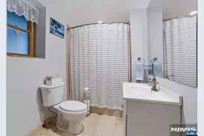 423 West Avenue, Northvale, NJ 07647 - Photo 27