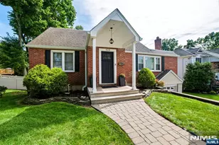423 West Ave, Northvale, NJ 07647 - Photo 1