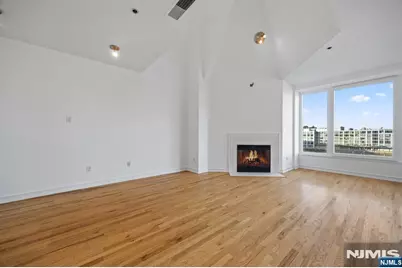600 Harbor Boulevard 1019 #1019, Weehawken, NJ 07086 - Photo 9
