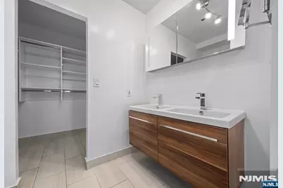 600 Harbor Boulevard 1019 #1019, Weehawken, NJ 07086 - Photo 27