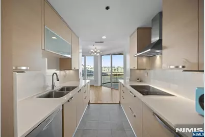 600 Harbor Boulevard 1019 #1019, Weehawken, NJ 07086 - Photo 11