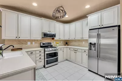 2304 Conrad Way 2304 #2304, Franklin Township, NJ 08873 - Photo 19