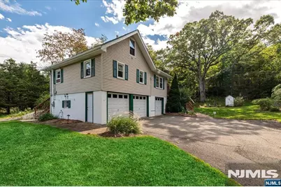 47-49 Furnace Avenue, Wanaque, NJ 07465 - Photo 17