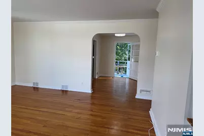 1118 Edgewood Lane, Fort Lee, NJ 07024 - Photo 7