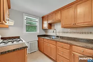 62 Reid Ave, Bergenfield, NJ 07621 - Photo 9