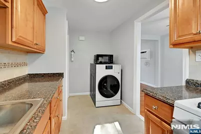 62 Reid Avenue, Bergenfield, NJ 07621 - Photo 7