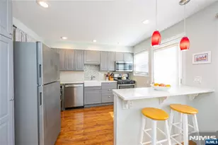 15-06 B N Plaza Road 15-06 B, Fair Lawn, NJ 07410 - Photo 5