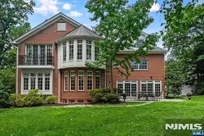 294 Oakwood Road, Englewood, NJ 07631 - Photo 5