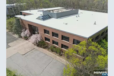 1000 Sylvan Avenue, Englewood Cliffs, NJ 07632 - Photo 33