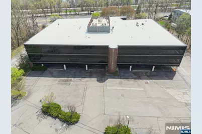 1000 Sylvan Avenue, Englewood Cliffs, NJ 07632 - Photo 31