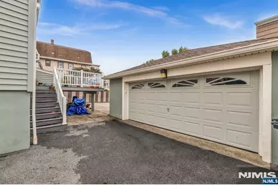 304 Lake Avenue, Lyndhurst Township, NJ 07071 - Photo 37