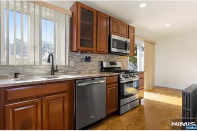 162 Chestnut Avenue, Bogota, NJ 07603 - Photo 7
