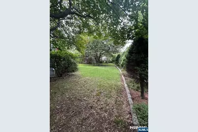 153 Smallwood Avenue, Belleville, NJ 07109 - Photo 19