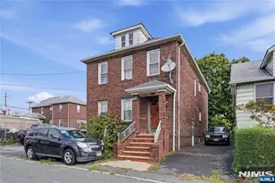 180 Weigands Ln, Secaucus, NJ 07094 - Photo 3