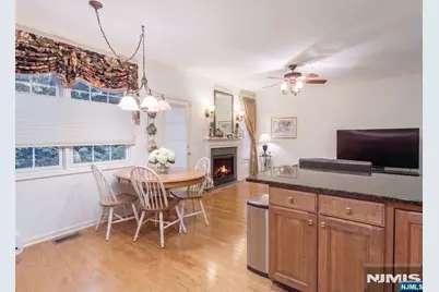 9 Goffle Brook Court 205 #205, Hawthorne, NJ 07506 - Photo 5