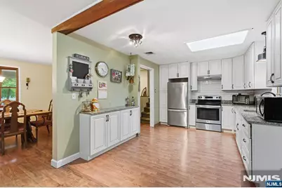 8 N 1st Street, Park Ridge, NJ 07656 - Photo 9