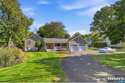 8 N 1st Street, Park Ridge, NJ 07656 - Photo 3