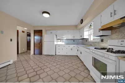 258 9th Street, Palisades Park, NJ 07650 - Photo 27