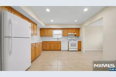 258 9th Street, Palisades Park, NJ 07650 - Photo 7