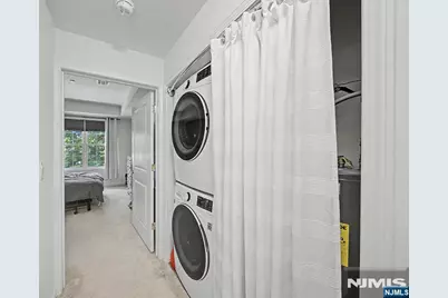 175 Rochelle Avenue 218 #218, Rochelle Park Township, NJ 07662 - Photo 25