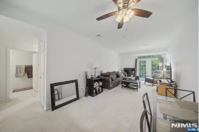 175 Rochelle Avenue 218 #218, Rochelle Park Township, NJ 07662 - Photo 13