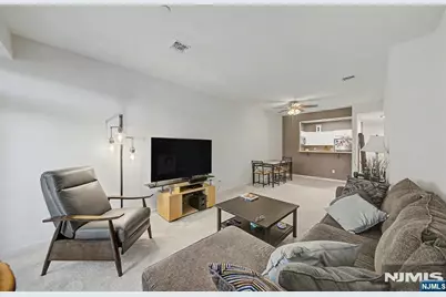 175 Rochelle Avenue 218 #218, Rochelle Park Township, NJ 07662 - Photo 19