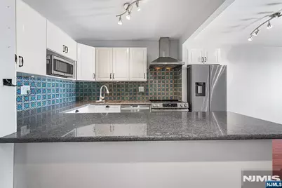 7855 Boulevard 26G #26G, North Bergen, NJ 07047 - Photo 7