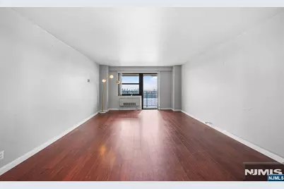 7855 Boulevard 26G #26G, North Bergen, NJ 07047 - Photo 13