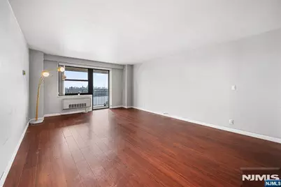 7855 Boulevard 26G #26G, North Bergen, NJ 07047 - Photo 15
