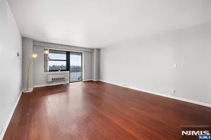 7855 Blvd 26G, North Bergen, NJ 07047 - Photo 15