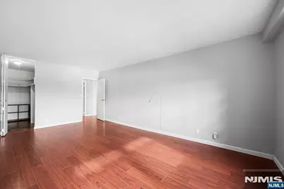 7855 Boulevard 26G #26G, North Bergen, NJ 07047 - Photo 23