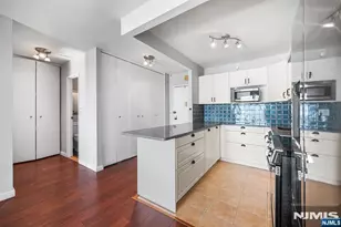 7855 Blvd 26G, North Bergen, NJ 07047 - Photo 11