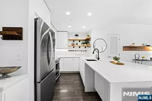 149 Essex Street 5T, Jersey City, NJ 07302 - Photo 9