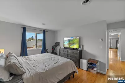 489 Jersey Avenue B #B, Fairview, NJ 07022 - Photo 17