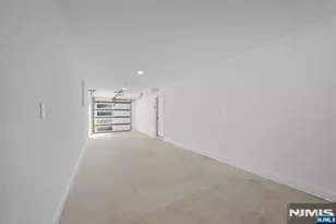 250 Hagan Pl, Secaucus, NJ 07094 - Photo 39