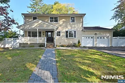 600 Mazur Avenue, Paramus, NJ 07652 - Photo 1