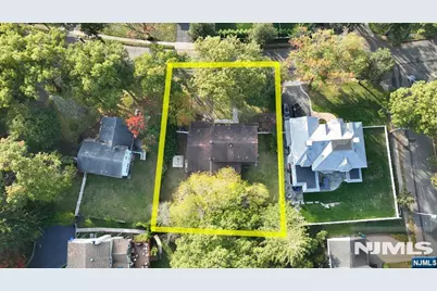 600 Mazur Avenue, Paramus, NJ 07652 - Photo 33