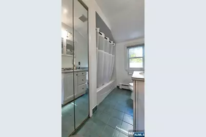 20 Beechwood, Wayne, NJ 07470 - Photo 19