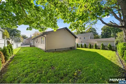 128 Grove Street, Mahwah, NJ 07430 - Photo 23