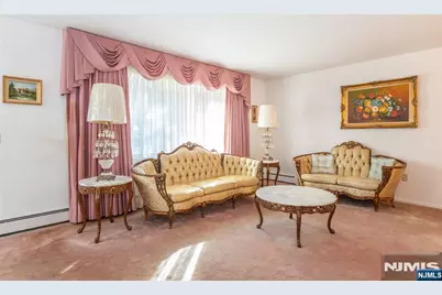 823 Alps Road, Wayne, NJ 07470 - Photo 5