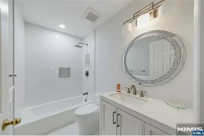 11 Lakeview Drive, Old Tappan, NJ 07675 - Photo 9