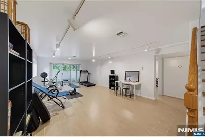 11 Lakeview Drive, Old Tappan, NJ 07675 - Photo 23