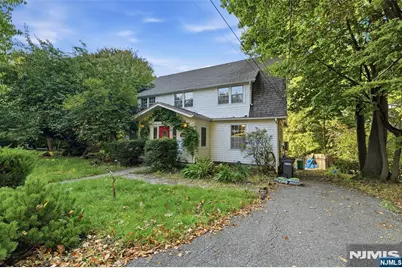 210 Leonia Avenue, Leonia, NJ 07605 - Photo 47